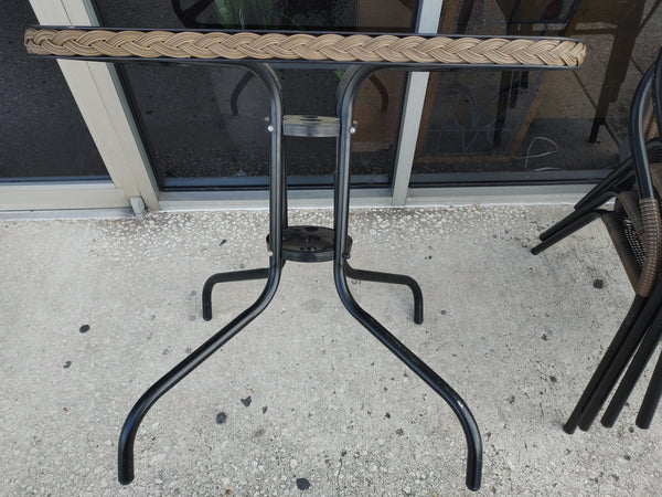 Outdoor Patio Table + Chairs 166436.