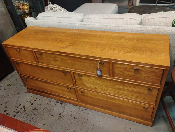 Mid century Dresser 164729.